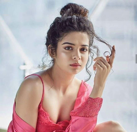 Mithila Palkar   Height, Weight, Age, Stats, Wiki and More